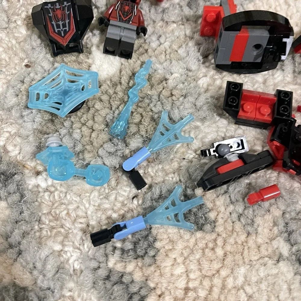 LEGO Marvel Spider-Man Miles Morales Mech Armor 76171 Incomplete For Parts - Picture 3 of 5